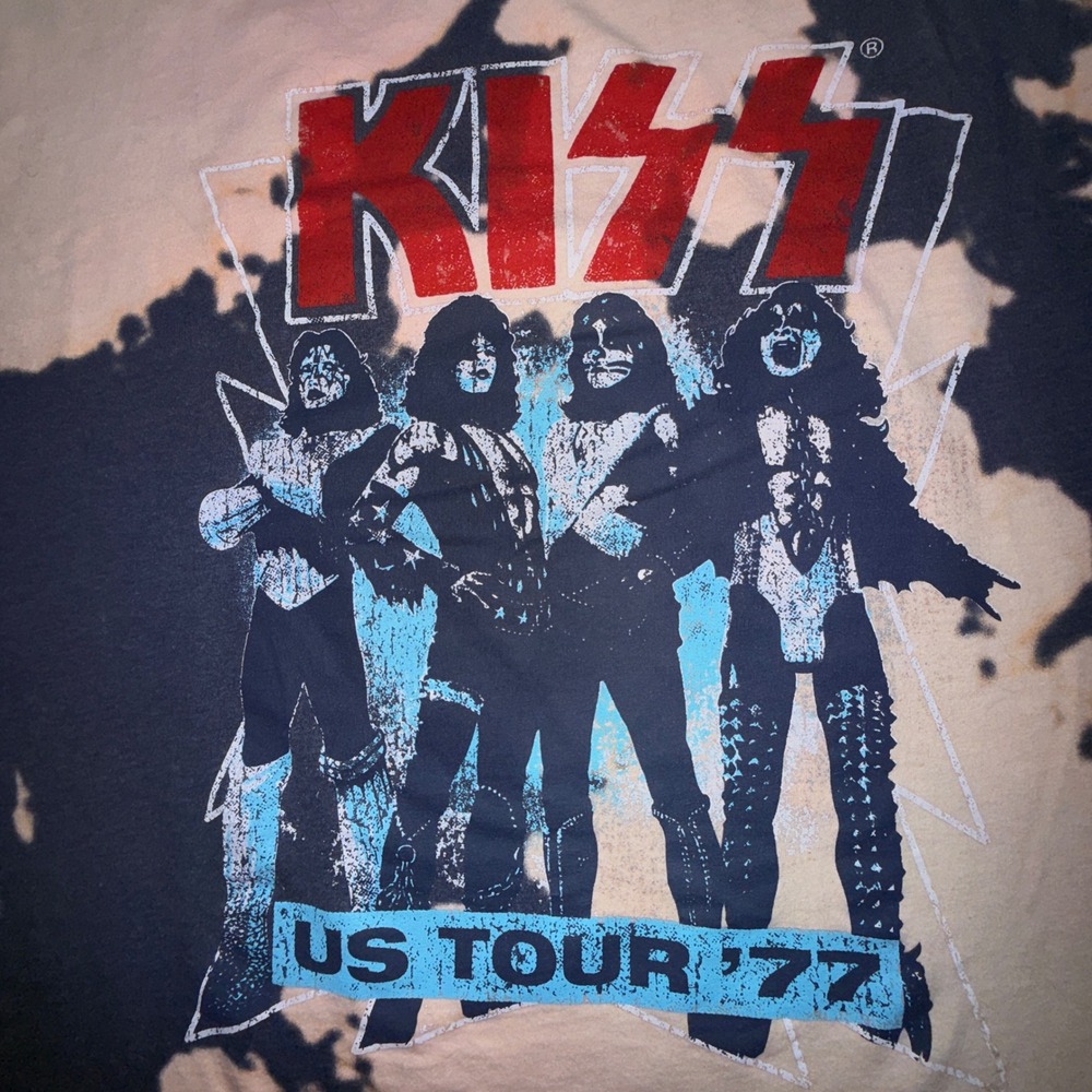 KISS Graphic T-Shirt Mens XL Bleach Wash US Tour 77 World Tour Concert